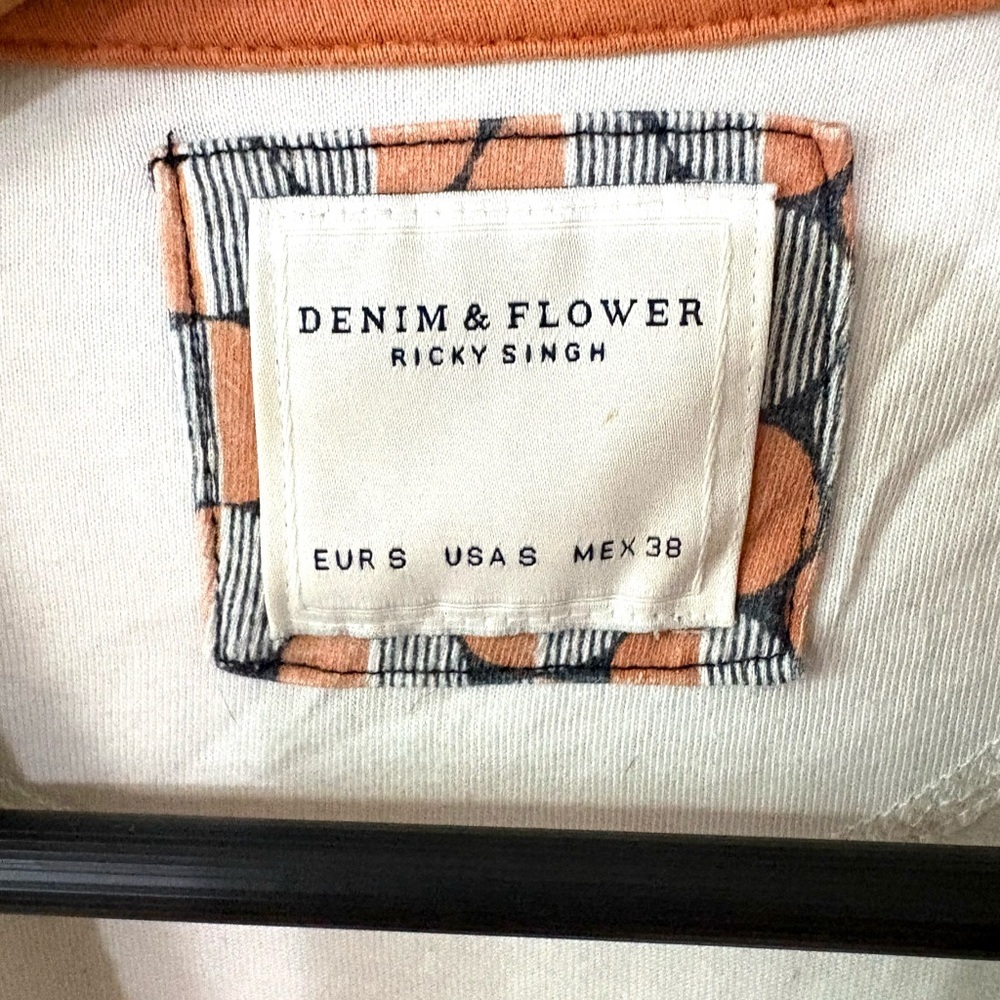 Denim & Flower White and Orange Short Sleeve Tee - Picture 2 of 5